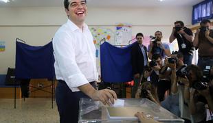 Uradno: Grki na referendumu glasovali proti in podprli Ciprasa