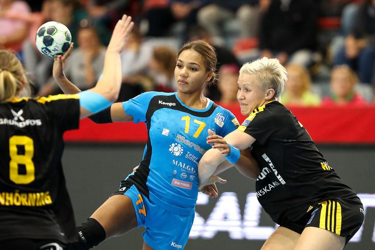 Liza Omoregie ima pomembno vlogo tako v napadu kot obrambi. | Foto: Matic Klanšek Velej/Sportida