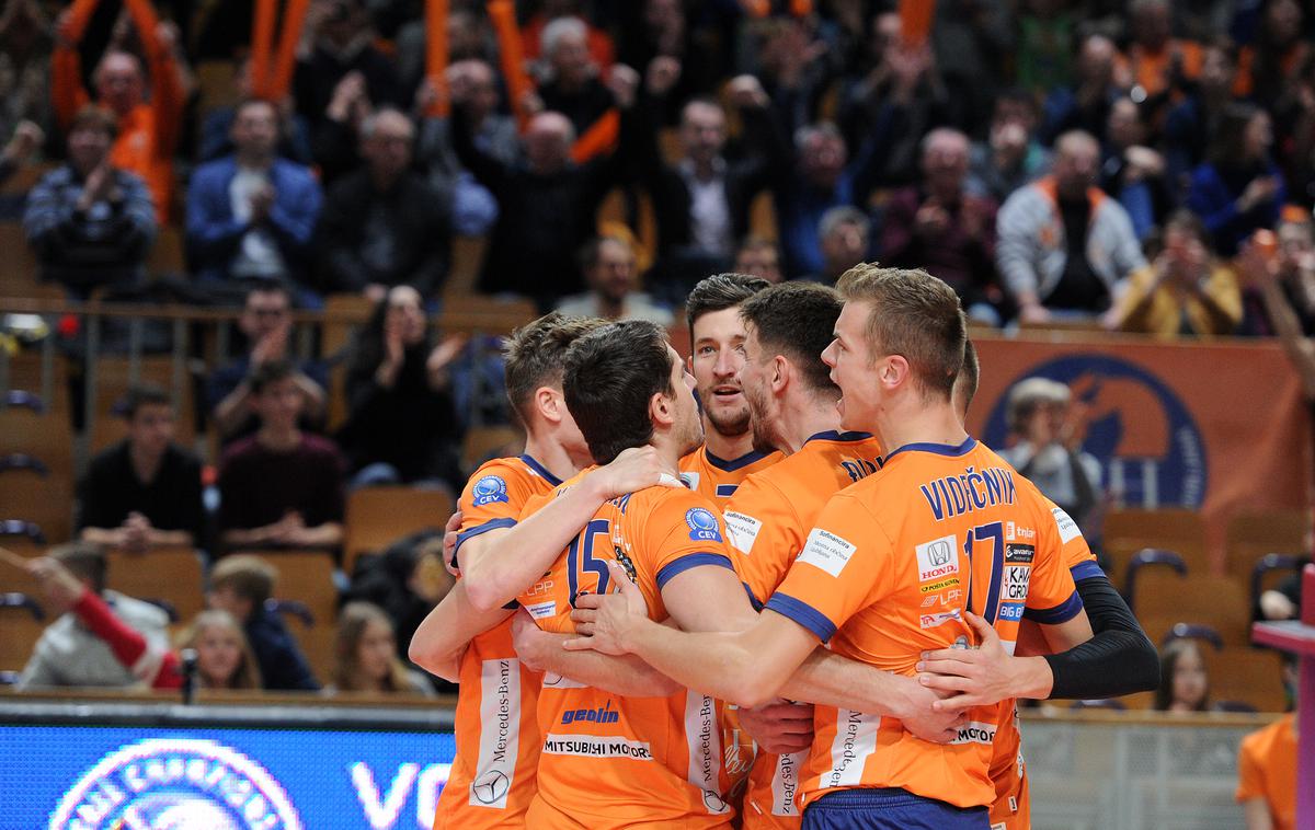 ACH Volley | Nemotivirani oranžni zmaji se proti povprečni avstrijski ekipi niso posebej naprezali. | Foto Aleš Oblak