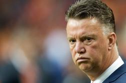 Van Gaal kritiziral trenersko klop na štadionu: Jaz rad sedim