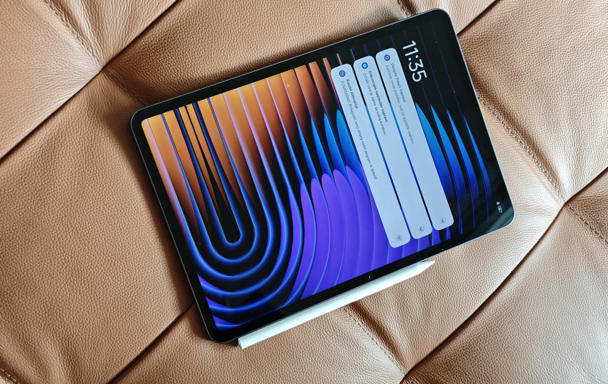 Xiaomi Pad 7 Pro | Tablica Xiaomi Pad 7 Pro je trenutno njihova najzmogljivejša. Na fotografiji skupaj s pripadajočim pisalom, ki je na voljo posebej. | Foto Srdjan Cvjetović