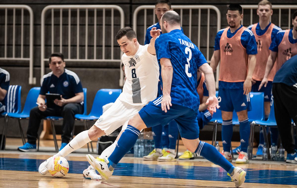 slovenska futsal reprezentanca : Kazashtan | Slovenska futsal reprezentanca je vknjižila veliko točko, s katero se je uvrstila v elitni del kvalifikacij za svetovno prvenstvo, na katerem ni igrala še nikoli. | Foto Blaž Weindorfer/Sportida