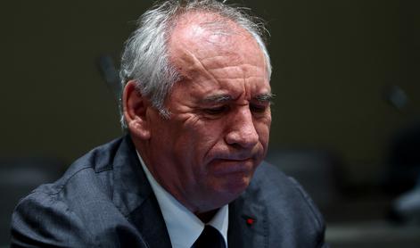 Šef francoske vlade: O zlorabah sem izvedel le iz medijev