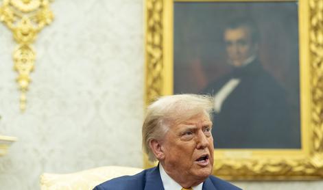 Demokrati se sprašujejo: je to škandal, ki bo končal Trumpovo politčno kariero?