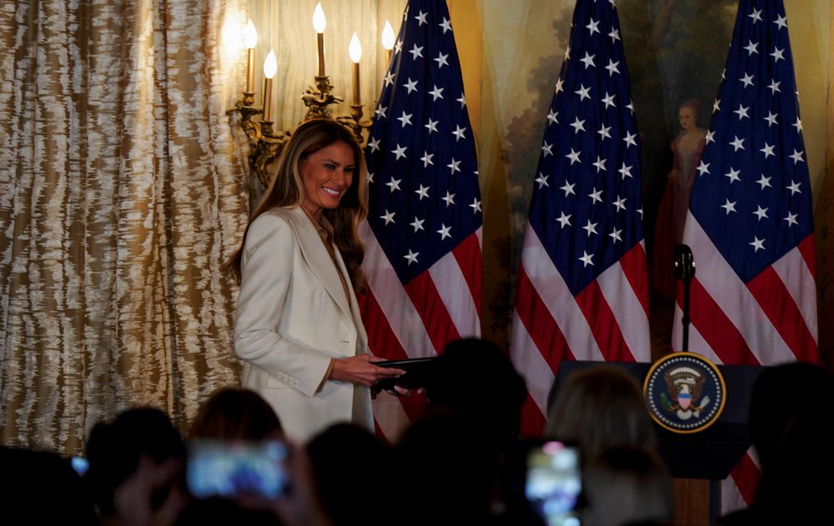 Melania Trump | Melania Trump je po poročanju ameriških medijev po nagovoru ​​takoj zapustila dvorano, ne da bi pozdravila svoje kolege. | Foto Reuters