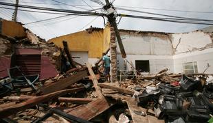 V Mehiki se nadaljuje iskanje preživelih po potresu