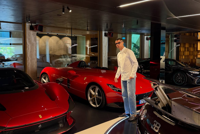 Cristiano Ronaldo pokazal delček svojega prestižnega voznega parka