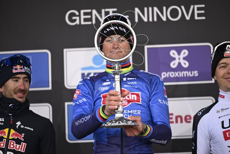 Nizozemec je prvič dobil dirko Omloop Nieuwsblad. | Foto: Guliverimage