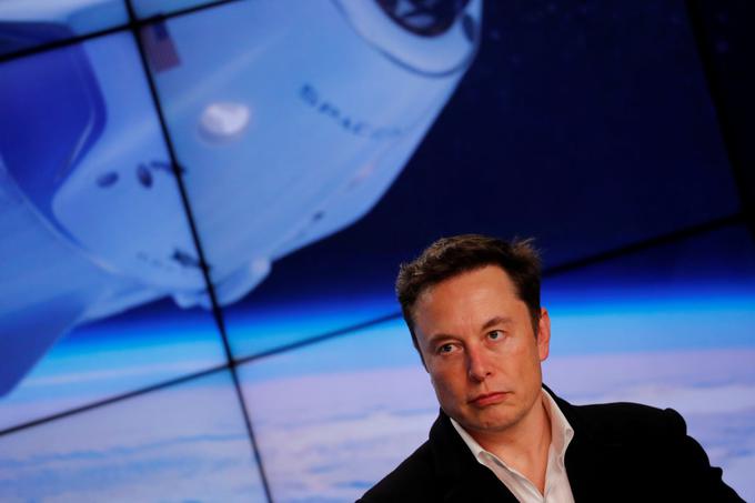 SpaceX je leta 2002 ustanovil velepodjetnik Elon Musk, ki ga svet pozna tudi kot ustanovitelja znamke električnih avtomobilov Tesla.  | Foto: Reuters