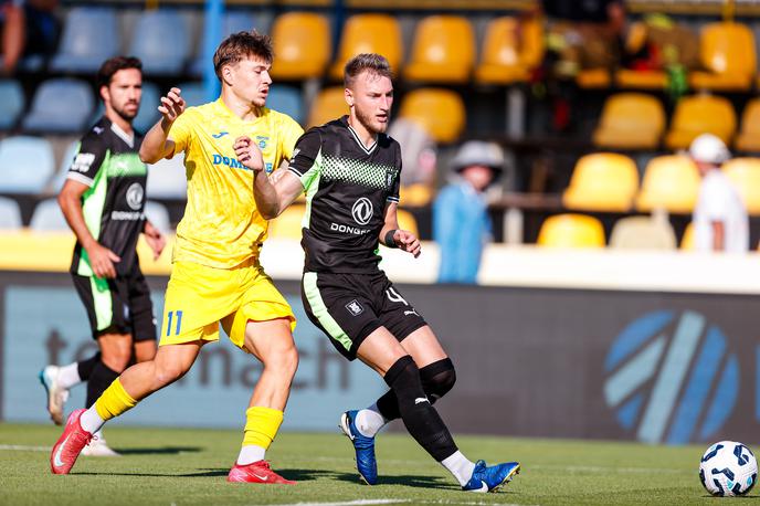 Domžale - Olimpija | Olimpija je s 3:1 ugnala Domžale. | Foto Aleš Fevžer