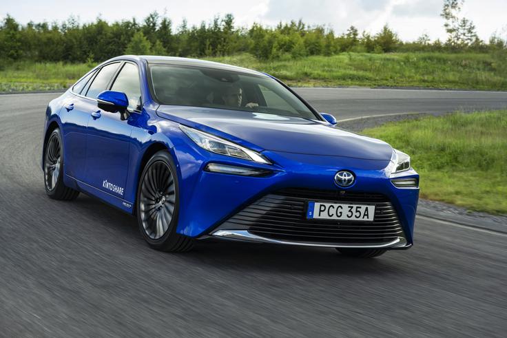 Toyota je ena redkih avtomobilskih znamk, kjer nudijo serijski avtomobil s pogonom na vodik. | Foto: Toyota