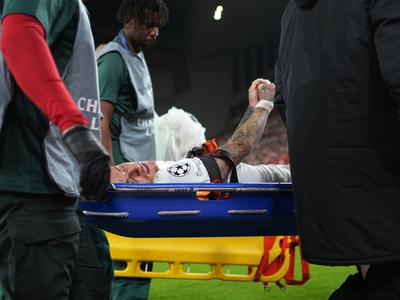 Klavrn izplen skromnega Galatasaraya proti Liverpoolu: grda poškodba Langa, Osimhen utrpel zlom roke