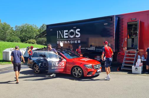 Slovenec iz ekipe Ineos Grenadiers zaradi preiskave domnevne povezave z zdravnikom iz afere Aderlass na zaslišanje