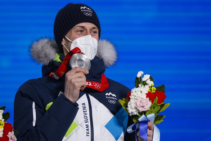 Peter Prevc je prejel četrto olimpijsko odličje. | Foto: Anže Malovrh/STA