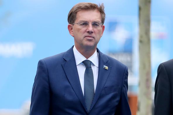 Cerar jamra: Izgubili smo eno leto, zdaj pa še 200 milijonov