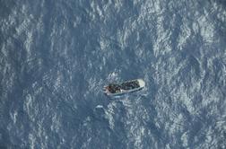 V nesreči čolna utonila sedemletna deklica