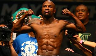 Mayweather previden, Dejan Zavec pa: Floyd nima prave konkurence