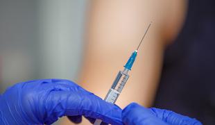 Cepljenje proti koronavirusu bo za Slovence brezplačno #video