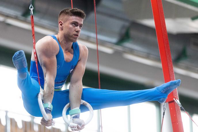 gimnastika, Koper, svetovni pokal, 1. dan, Luka Bojanc | Luka Bojanc se je uvrstil v finale s tretjo oceno na krogih | Foto Sportida