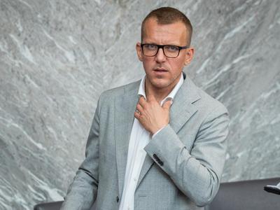 Resnica od poslanca Mijiča pričakuje dodatna pojasnila