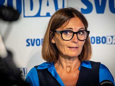 Iz koalicije predlog razrešitve podpredsednice DZ Avšič Bogovič iz Svobode