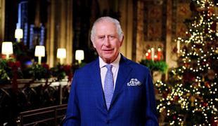 Kralj Karel III. se je v prvem božičnem nagovoru poklonil solidarnosti Britancev