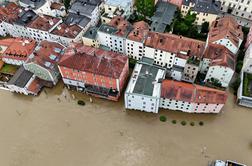 Poplave prizadele jug Poljske, na Bavarskem vodostaji rek ostajajo visoki