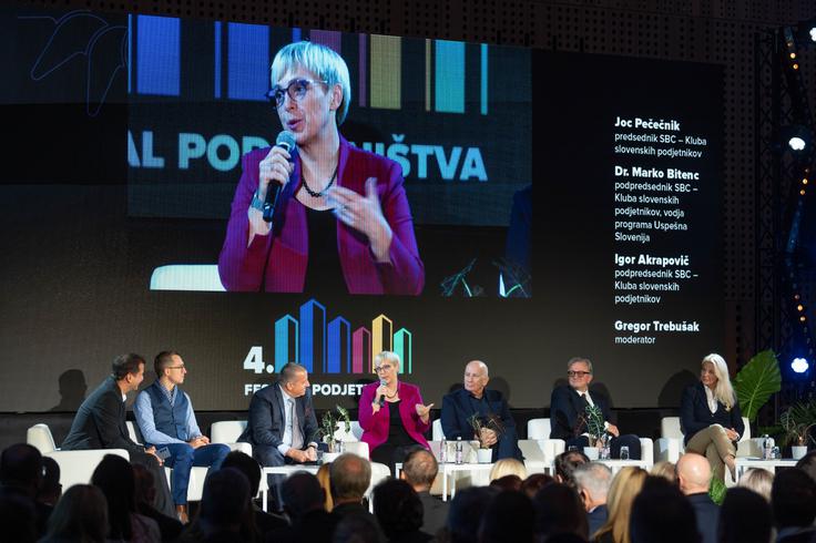Na panelu z naslovom Uspešna Slovenija – priložnost da uresničimo naše sanje! je sodelovala tudi predsednica republike Nataša Pirc Musar.  | Foto: STA