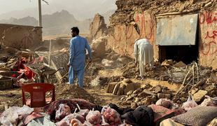 Število smrtnih žrtev v potresu na severu Afganistana naraslo