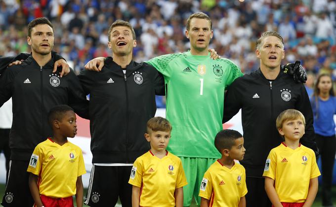 "Če bi igrali slabo, bi bila to za nas katastrofa, tako pa lahko ta turnir štejemo kot dober," meni vratar Neuer. | Foto: Reuters