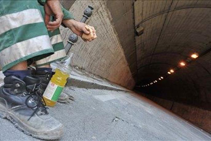 Janković: Predor pod Ljubljanskim gradom v zelo slabem stanju