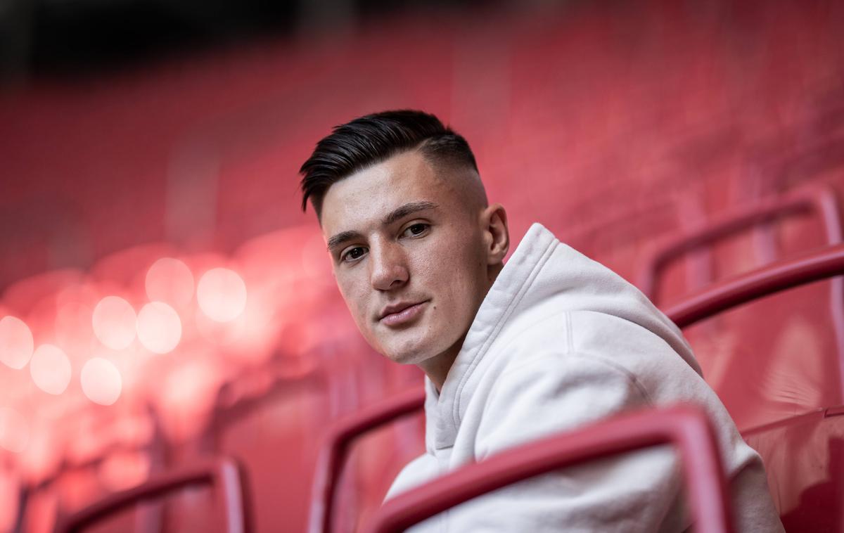 Benjamin Šeško | Benjamin Šeško, za katerega je bil RB Leipzig pripravljen odšteti kar 24 milijonov evrov, sploh ni kandidiral za uvodno tekmo spomladanskega dela avstrijskega prvenstva. Pred tem je na pokalni tekmi vstopil v igro šele v 115. minuti. | Foto Guliverimage