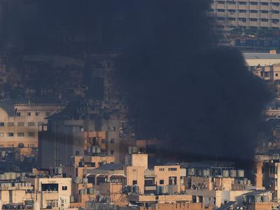 Brez opozorila o evakuaciji: Izrael silovito nad južni Libanon #vŽivo