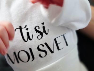 Nina Pušlar delila prvo fotografijo svojega sina