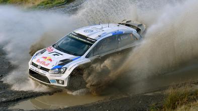 Sebastien Ogier v Walesu v trdnem vodstvu