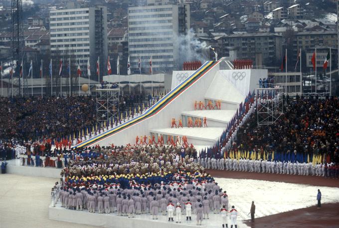 Hrvaška umetnostna drsalka Sanda Dubravčič med prižigom olimpijskega ognja v Sarajevu.  | Foto: Guliverimage
