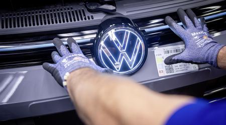 Volkswagnu na pomoč zdaj tudi prvi Seatov finančnik