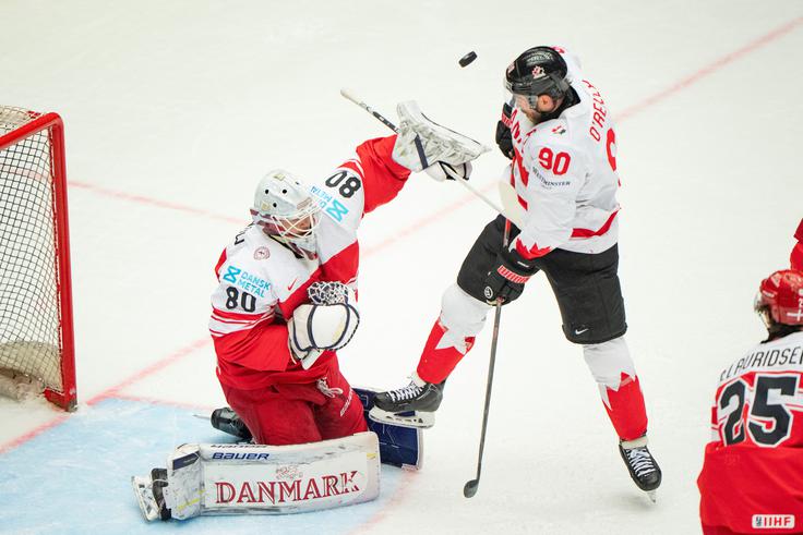Pomemben člen ob danski zmagi - vratar Frederik Dichow. | Foto: Reuters