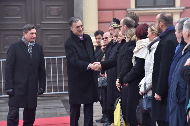 Dvostranske odnose med državama sta predsednika označila kot odlične, brez odprtih vprašanj. Glede gospodarskih sta ocenila, da so se izboljšali v odnosu na čas gospodarske krize v Sloveniji, tako da je lani trgovinska menjava znašala okoli 90 milijonov evrov. | Foto: Bobo