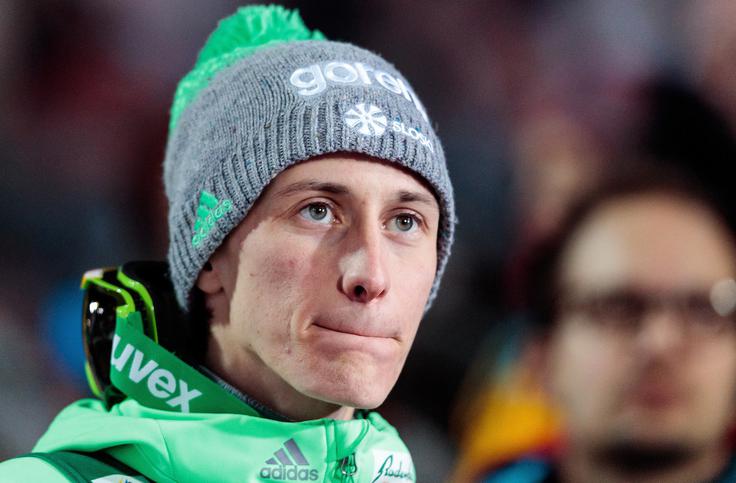 V Garmisch Partenkirchnu je pometel s konkurenco in osvojil prestižno lovoriko. Zmagati na novega leta dan je namreč pri skokih prestiž. Primož Peterka je od Slovencev tu zmagal dvakrat. | Foto: Sportida
