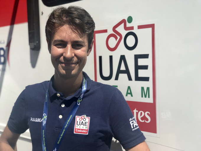 Andrea Appiani poudarja, da so pri UAE Emirates izjemno zadovoljni s Tadejem Pogačarjem. | Foto: Jaka Lopatič