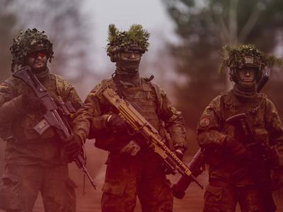 Presenečenje v Nemčiji: moški med 17. in 45. letom starosti potrebujejo dovoljenje za daljši odhod iz države