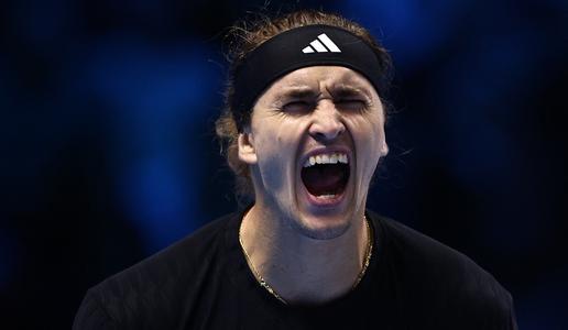 Po Alcarazu zmagovito začel tudi Zverev