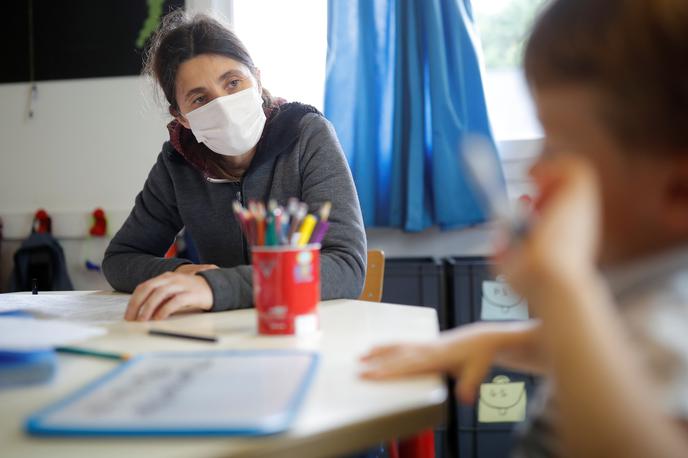 Koronavirus v šolah | Raziskava francoskih znanstvenikov je pokazala, da se je z novim koronavirusom okužila četrtina preiskovancev, ki so bili izpostavljeni izbruhu virusa v eni od francoskih šol. | Foto Reuters