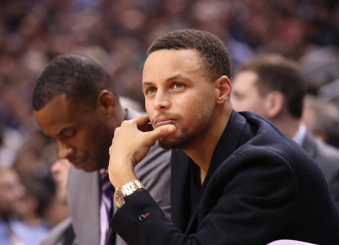 Stephen Curry naj bi konec tedna zaigral za Golden State na gostovanju v Detroitu. | Foto: Reuters