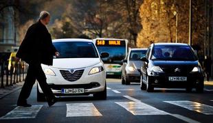 Za varnost pešcev je nujna komunikacija!