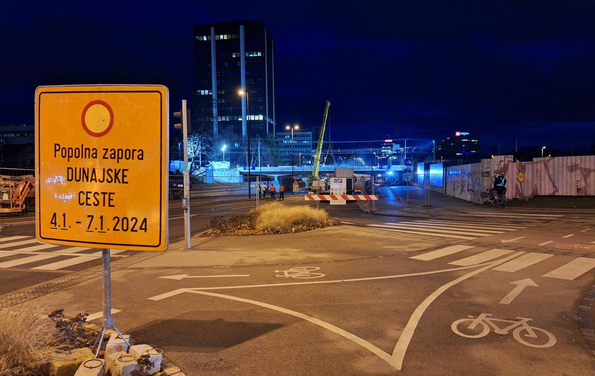 Dunajska cesta | Enako nekajdnevno zaporo so izvedli v začetku leta, ko so izvajali dela na južnem delu podhoda.  | Foto Peter Pahor