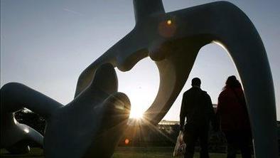 Henry Moore in mitologija - več kot 120 skulptur