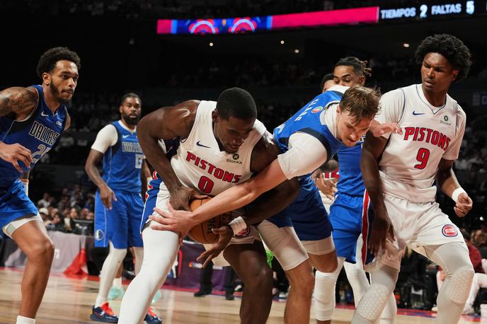 Detroit Pistons, Dallas Mavericks | Detroit Pistons so v Mehiki premagali Dallas Mavericks. | Foto Guliverimage