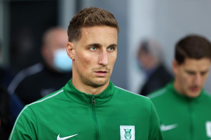 Uroš Korun | Uroš Korun je še pred nekaj leti branil barve Olimpije in z zmaji osvojil pokalno lovoriko, v soboto pa lahko v dresu NK Radomlje v primeru pozitivnega rezultata v Stožicah pokvari vnaprej pripravljeno zabavo zeleno-belih. | Foto Aleš Fevžer